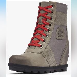 Sorel Women's Lexie Wedge Boot 
Touchy-Quarry 
Size 10